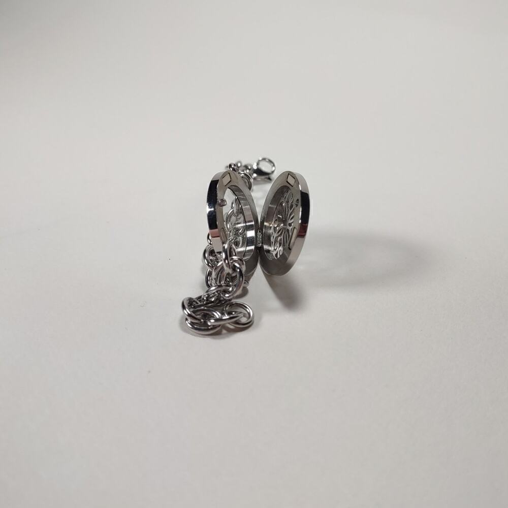 Aromatherapy Diffuser Silver Toned Bracelet With Magnetic Closure - Picture 5 of 5